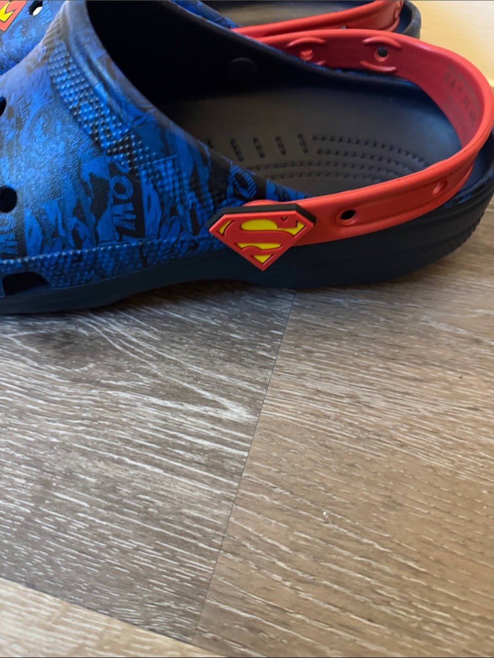 CROCS Blue Superman Clog with Red Strap new authentic - Picture 5 of 6